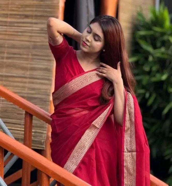 Half%20Silk%20Tangail%20Saree%20for%20Women%20with%20Blouse%20Piece%20%E2%80%93%20Traditional%20Red%20Tangail%20Saree%20with%20Golden%20Border%20%E2%80%93%20Soft%20Elegant%20Party%20&%20Wedding%20Wear%20Saree%20%7C%20DivaDrape%20-%20Image%202
