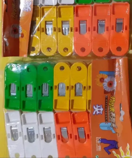 Colorful%20Cloth%20Drying%20Clips%20(1%20Pair)%20-%20Image%203