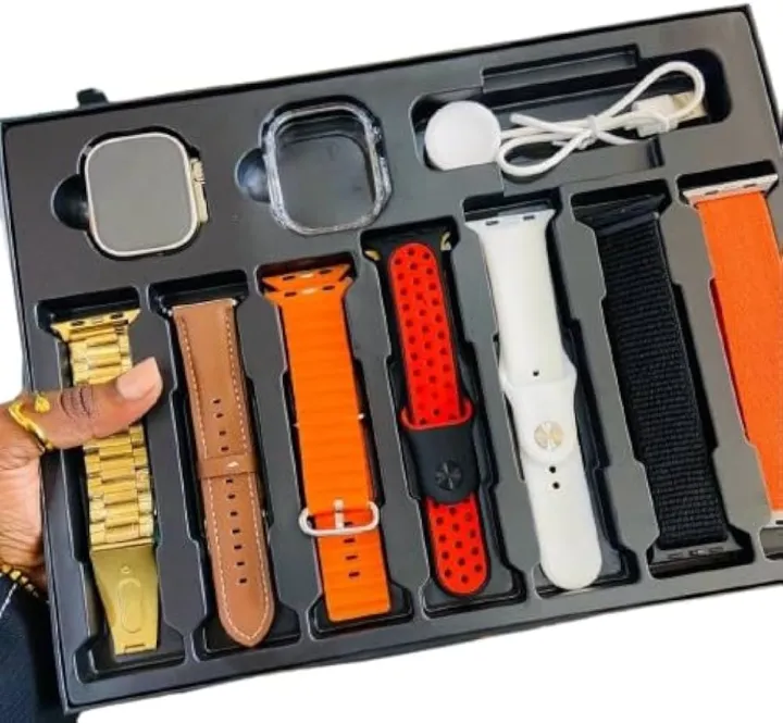 DT900%20Ultra%209%20Smart%20Watch%20(Strap%207+1%20cover%20)%20Smart%20Watch%202.06%20inch%20Full%20HD%20Display%20Screen%20For%20Men%20&%20Women%20Whit%20Wireless%20Charger%20By%20Pucxo%20-%20Image%206