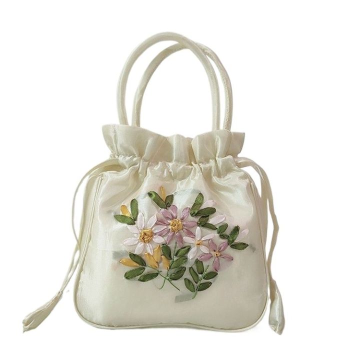 Portable%20Top-Handle%20Bags%20Women%20Flower%20Embroidered%20Silk%20Mini%20Potli%20Bag%20Chinese%20Style%20Females%20Handbags%20Retro%20Drawstring%20Shopping%20Handbag%20-%20Image%209
