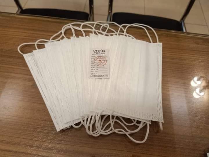 Dycrol%20(White)%20Disposable%20Medical%20Face%20Mask%20with%20Melt%20Blown%20Layer%2050pcs%20Box%20-%20Image%203