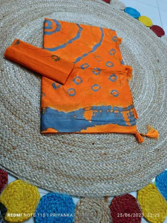 Multicolor%20Batik%20Print%20Cotton%20Saree%20for%20Women%20with%20Running%20Blouse%20Piece,%20Casual,%20Party%20and%20Festive%20Wear%20-%20Image%206