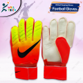 Professional Footballer Goalkeeper Gloves Sticky & Good Grip High Quality Goalkeeper Gloves.