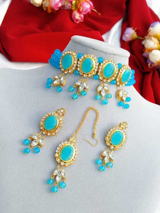 White%20Colour%20Metal%20ChokerTikli%20&%20Earring%20For%20Women%20-%20Necklace%20For%20Girls%20-%20Very%20Appealing%20-%20In%20line%20with%20current%20fashion%20trends%20-%20Image%202