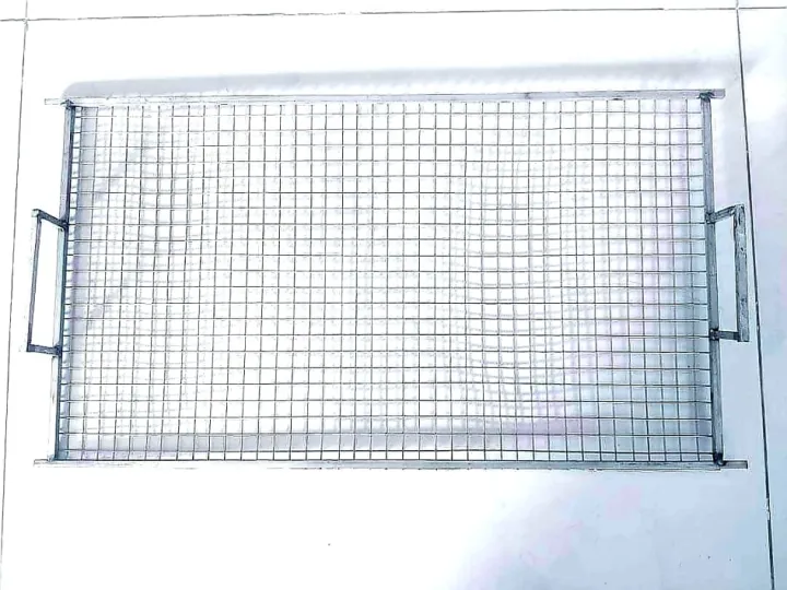 BBQ%20GRILL%20NET%20WITH%20HANDLE%20(ss),%2024%20inches/%2010%20inches%20-%20Image%203