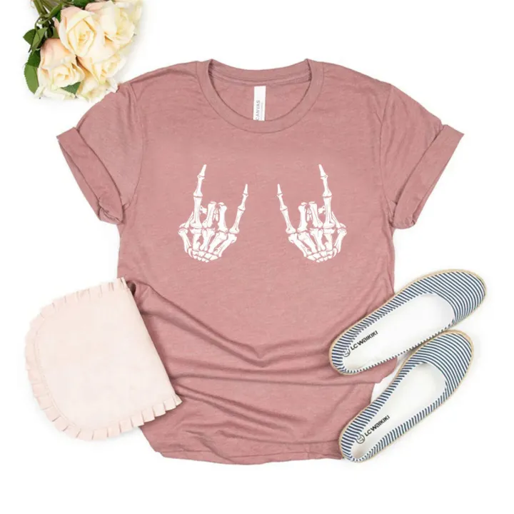 Rock%20on%20Skeleton%20Hands%20T%20Shirt%20Skeleton%20Metal%20Fingers%20Shirt%20Funny%20Halloween%20Tee%20Women%20Graphic%20Tees%20Goth%20T-shirt%20Unisex%20Tshirts%20-%20Image%206