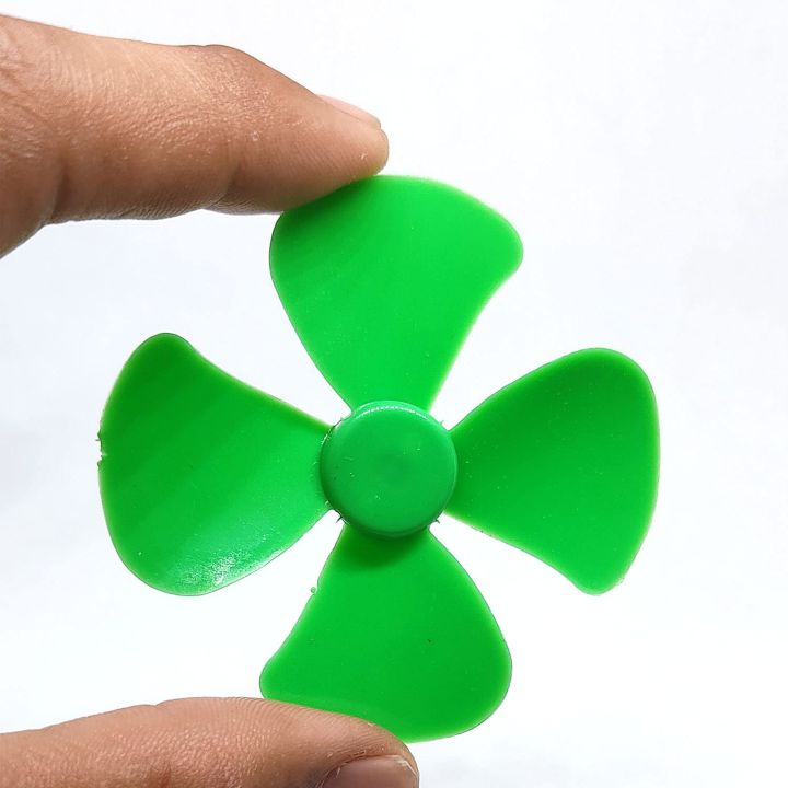 5%20Ps%20Dc%20Motor%20Propeller%20Mini%20Fan%20Blade%204%20Wing%20Propeller%20-%20Image%203