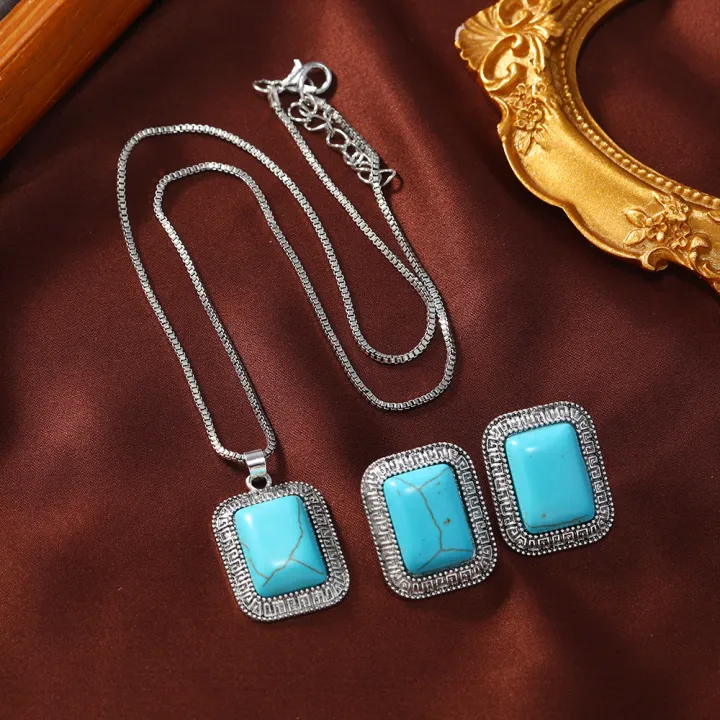 Wholesale%20Ethnic%20Style%20Vintage%20Silver%20Indian%20Bohemian%20Statement%20Turquoise%20Bridal%20Necklace%20With%20Earrings%20Jewelry%20Set%20For%20Women%20-%20Image%202