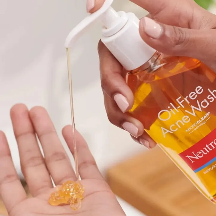 Neutrogena%20Oil%20Free%20Acne%20Face%20Wash%2080ml%20(canada)%20-%20Image%202