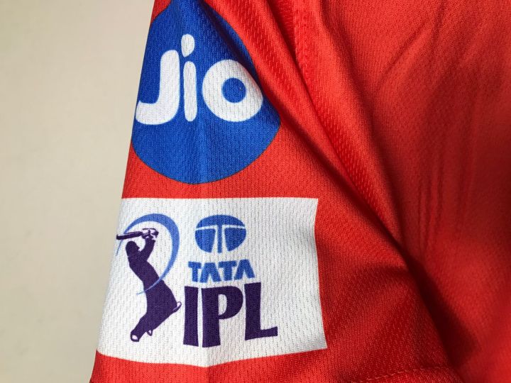 Delhi%20Capitals%20Jersey%202022%20Short%20Sleeves%20With%20Collar%20DC%20Jersey%20-%20Image%202