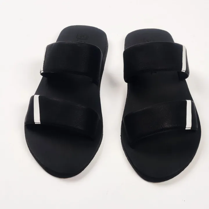 Fashionable%20Cream%20Black%20And%20White%20Color%20Slide%202%20Slipper%20Sandal%20For%20Men%20Waterproof%20Washable%20Rainy%20Usable%20Sandal%20S005%20-%20Image%207