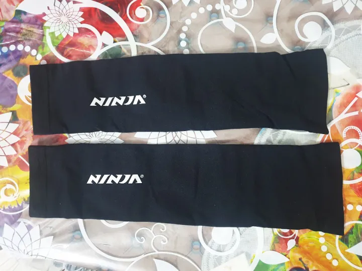 Elbow%20Brace/Arm%20Sleeve%20-%20Ninja%20-%20NH350%20-%202%20Pcs%20-%20Image%202