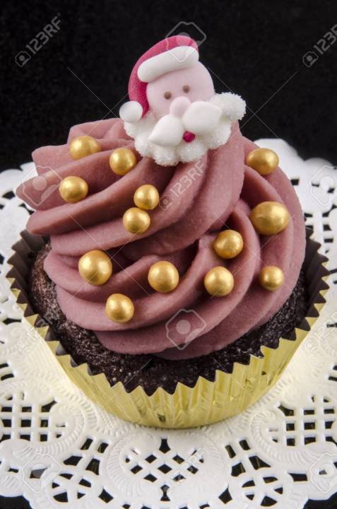 Edible%20Golden%20Sugar%20Balls%20for%20cake%20decoration%20-50gm%20-%20Image%203