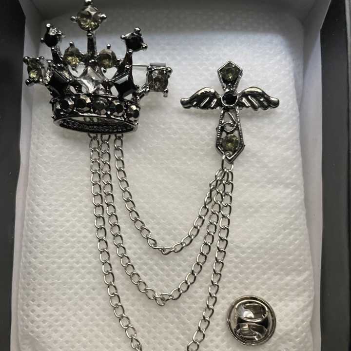 Crown%20Lapel%20Cross%20Wings%20Badge%20Chain%20Brooch%20Men%20Dress%20Pin%20Fashion%20Jewelry%20-%20Image%202