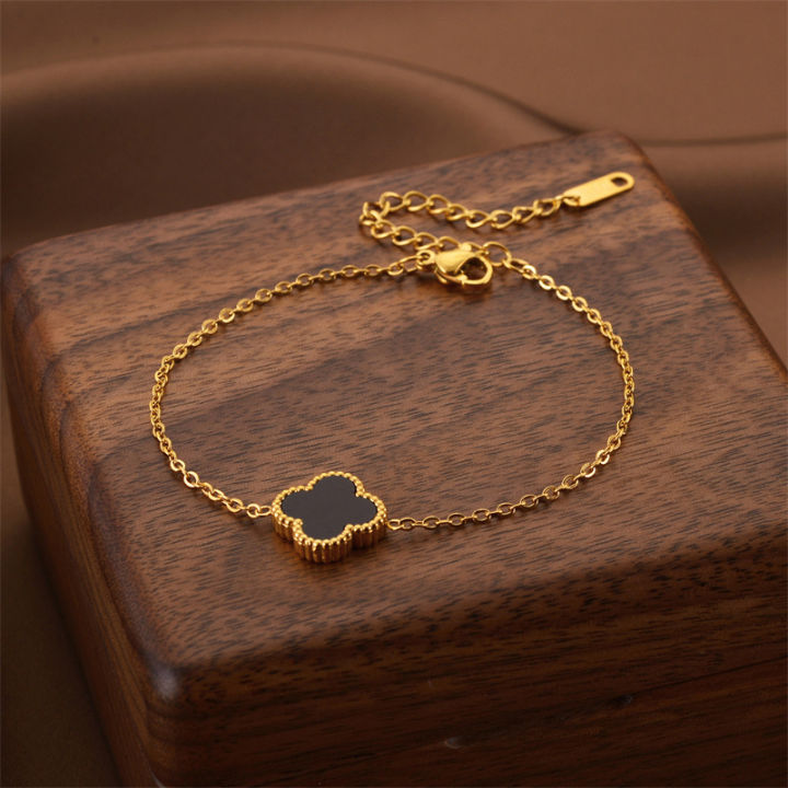 Leaf%20Clover%20Jewelry%20Bracelet%20for%20Women%20Lucky%20Four-leaf%20Design%20Gold%20Plated%20Silver%20Color%20Wrist%20Accessory%20-%20Image%205