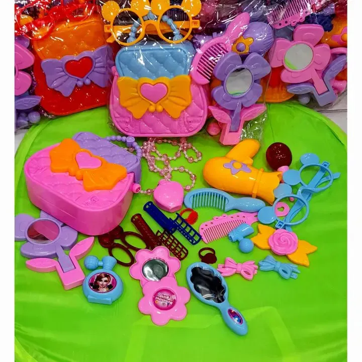 Big%20Baby%20Makeup%20Set%20For%20kids%20makeup%20Playsets%20Plastic%20Product%2021pcs+_%20-%20Image%203