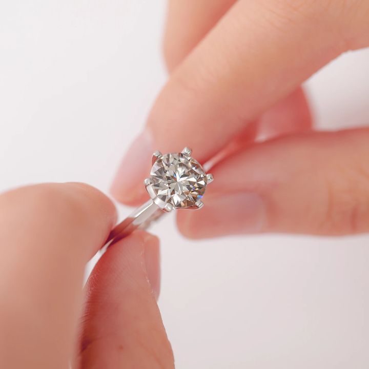 Classic%20Six%20Claw%20S925%20Silver%20Plated%20Simulation%20Diamond%20Cut%20Woman%20Ring%20-%20Image%202