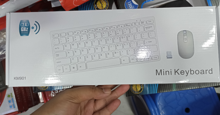 KM901%20Keyboard%20Mouse%20Combo%202.4G%20Wireless%2078%20Key%20Mini%20Keyboard%20and%20Mouse%20-%20White%20-%20Image%205