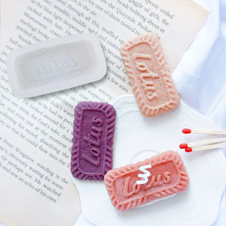 3D%20Silicone%20Biscuit%20Shape%20Candle%20Mold%20Home%20Cars%20Aromatherapy%20Decor%20DIY%20Crafts%20Biscuit%20Chocalate%20Baking%20Mould%20Handmade%20Tool%20-%20Image%205