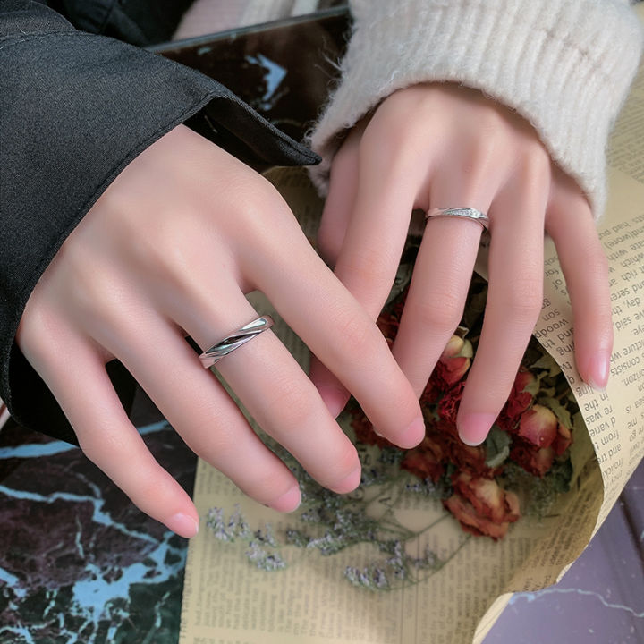 Infinite%20interweaving%20of%20Japanese%20and%20Korean%20couple%20rings,%20light%20luxury%20and%20niche%20design,%20new%20product%20with%20diamond%20striped%20ring%20-%20Image%204