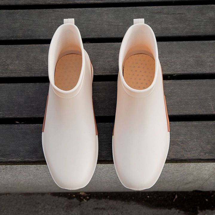 Korean%20Style%20Rubber%20Shoes%20Fashion%20Water%20Boots%20Thick%20High-End%20Rain%20Boots%20Rain%20Boots%20Waterproof%20Shoes%20Girls%20Good-looking%20Internet%20CelebrityinsPersonality%20-%20Image%206