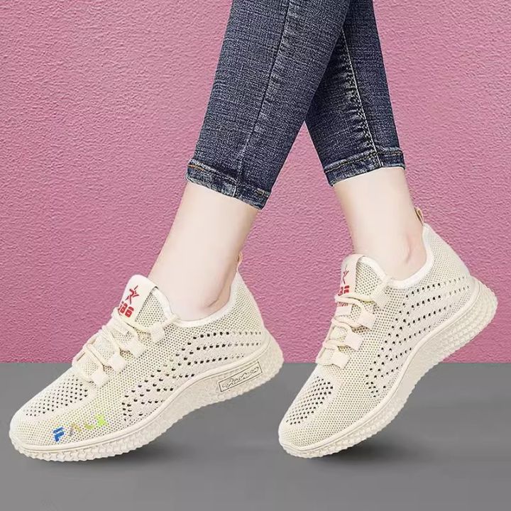 Mesh Surface Shoes Women's Breathable Mesh Sneakers Summer Flyknit Non-Slip Casual Hollow out Mom Shoes Korean Style All-Matching Running Shoes