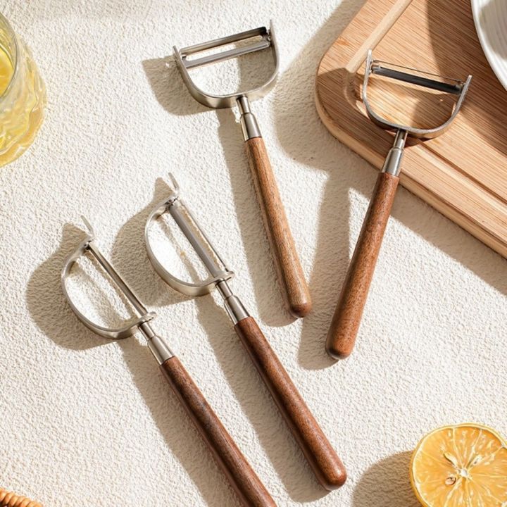 U-Shaped/D-Shaped%20Walnut%20Wood%20Peeler%20Non-slip%20Efficient%20Fruit%20Peeler%20Retro%20Peeling%20Machine%20Picnic%20-%20Image%205