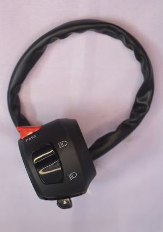 Switch%20Chapa%20Left%20Hand%20or%20Bike%20Indicator%20Switch%20Left%20Side%20for%20Yamaha%20FZ%20V1,%20V2,%20Fazer%20V1%20&%20V2%20-%20Image%203