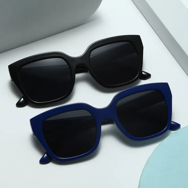 Simple%20Vintage%20Sunglasses%20Wholesale%20ins%20Internet-Famous%20Sunglasses%20Men's%20and%20Women's%20Large%20Frame%20sunglasses%20Sun%20Shading%20Sun%20Glasses%20-%20Image%203