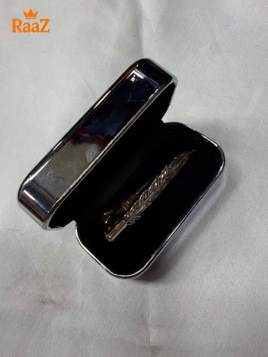 Feather%20Golden%20Classic%20Gentleman%20Tie%20Clip%20for%20Men%20-%20Image%202