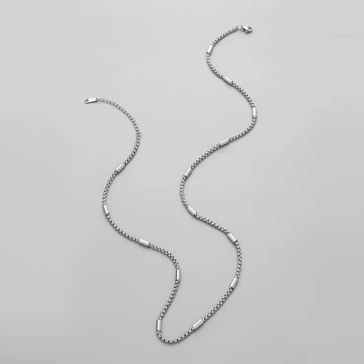 Minimalist%20stainless%20steel%20slub%20square%20pearl%20single%20chain%20clavicle%20chain%20fashion%20and%20versatile%20titanium%20steel%20men's%20necklace%20wholesale%20-%20Image%202