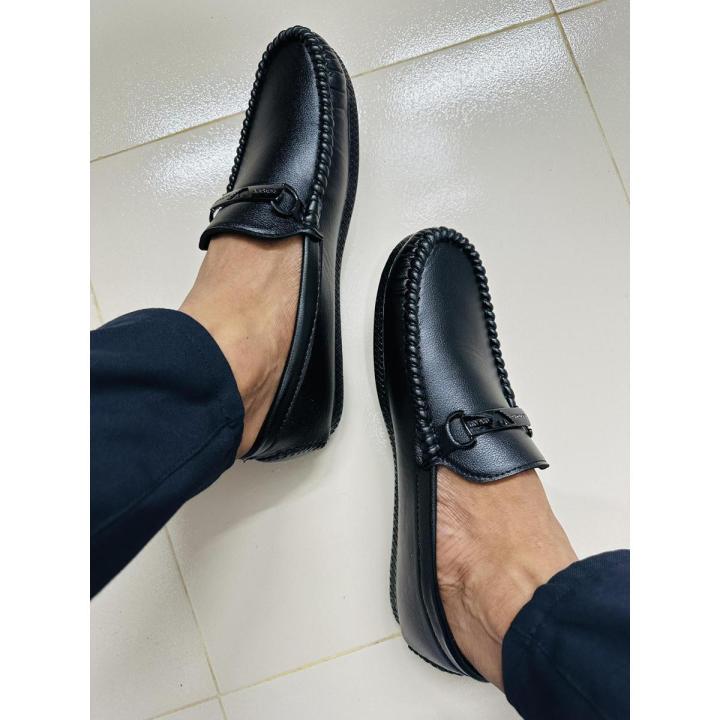 Loafer%20Styles'%20Rubber%20Sole%20Water-Proof%20and%20Wind-Proof%20Low%20Top%20Shoes%20For%20Men%20-%20Comfortable%20All%20Seasons%20-%20Image%202