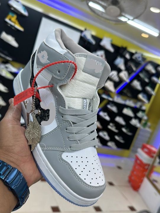 Men's%20Running%20Shoes%20New%20Model%20Top%20Quality%20Multicolour%20High%20Neck%20Sneakers%20-%20Premium%20Footwear%20for%20Mens%20-%20Image%205