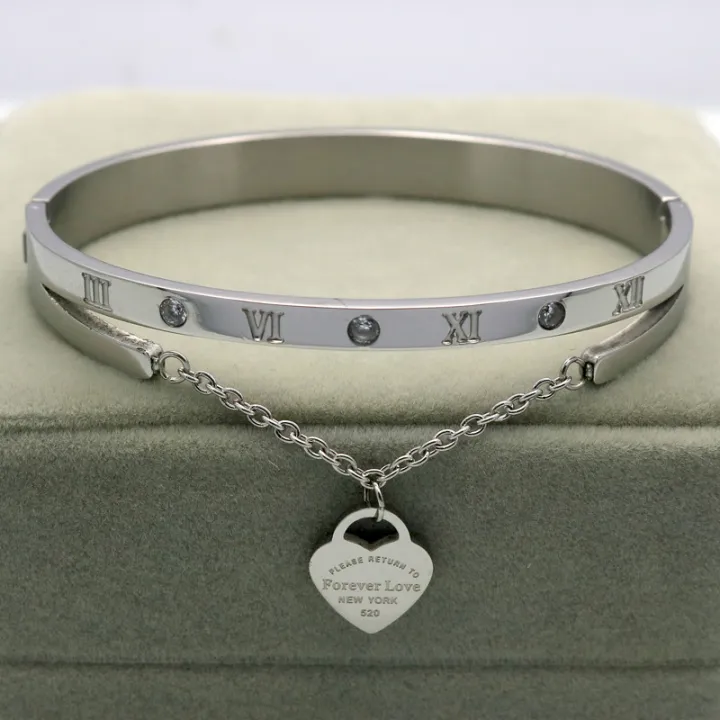 Design%20Luxury%20Brand%20Bracelet%20Women%20Hanging%20Heart%20Label%20Forever%20Love%20Pulseira%20Titanium%20steel%20Bangle%20Bracelets%20For%20Women%20Jewelry%20-%20Image%203