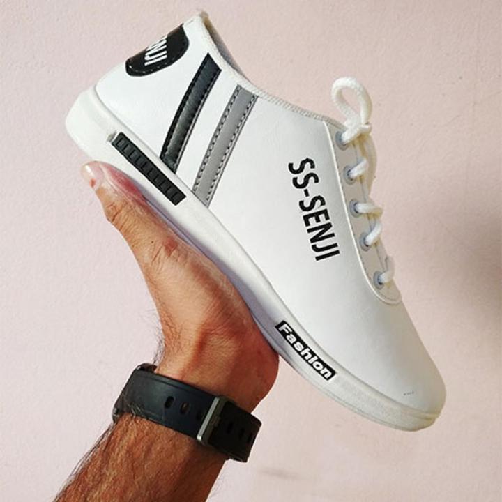 Trendy shoes for men high quality fabrics and brethible outdoor sport sneakers light weight air fake men's shoes