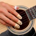 2 Set Of Guitar Picks Electric Acoustic Guitar Ukulele Index Finger Picks Alaska Pick Guitar Stringed Instrument Part Accessories, 3 Pcs M & 3 Pcs L - yellow.