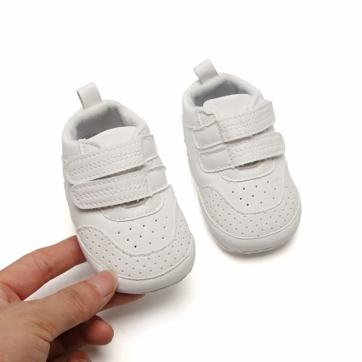 0-1%20Year%20Old%20Casual%20Little%20White%20Walking%20Baby%20Shoes%20-%20Image%204