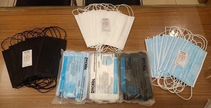 Dycrol%20(White)%20Disposable%20Medical%20Face%20Mask%20with%20Melt%20Blown%20Layer%2050pcs%20Box%20-%20Image%206