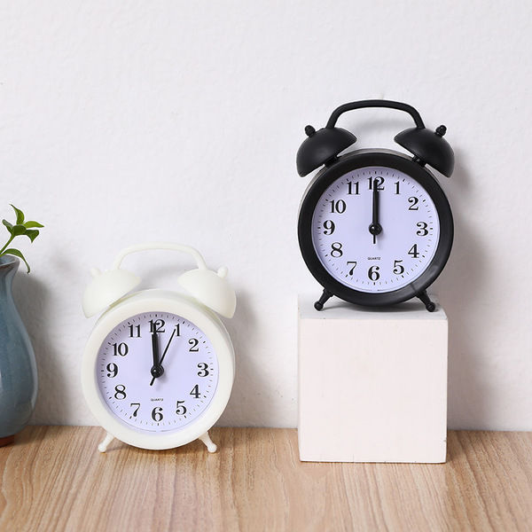Cute%20Design%20Alarm%20Clock%20for%20Gift%20and%20Home%20Decor%20-%20Image%204