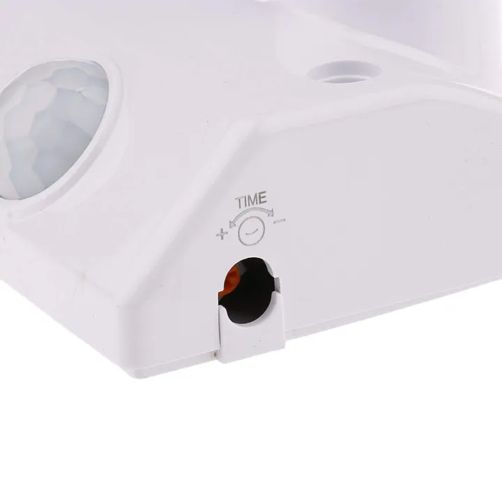 PIR%20Motion%20Sensor%20Lamp%20Holder%20-%20Image%204