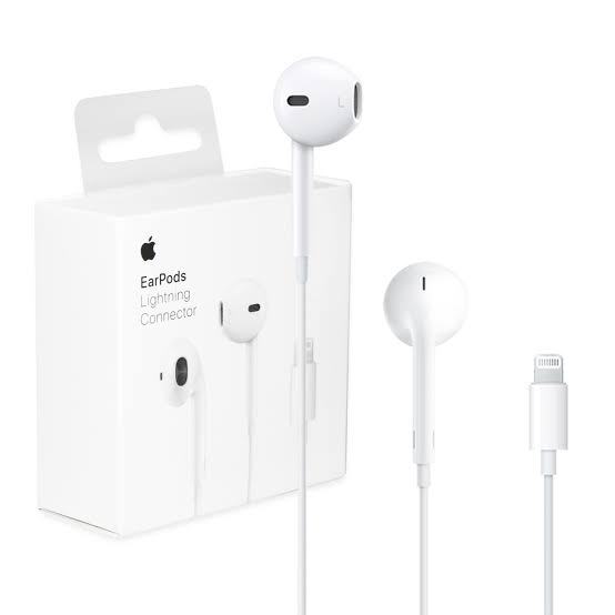 Apple%20EarPods%20with%20Lightning%20Connector%20In%20Ear%20Earphones%20And%20Headphone%20With%20Microphone%20For%20iphone%20-%20Image%205