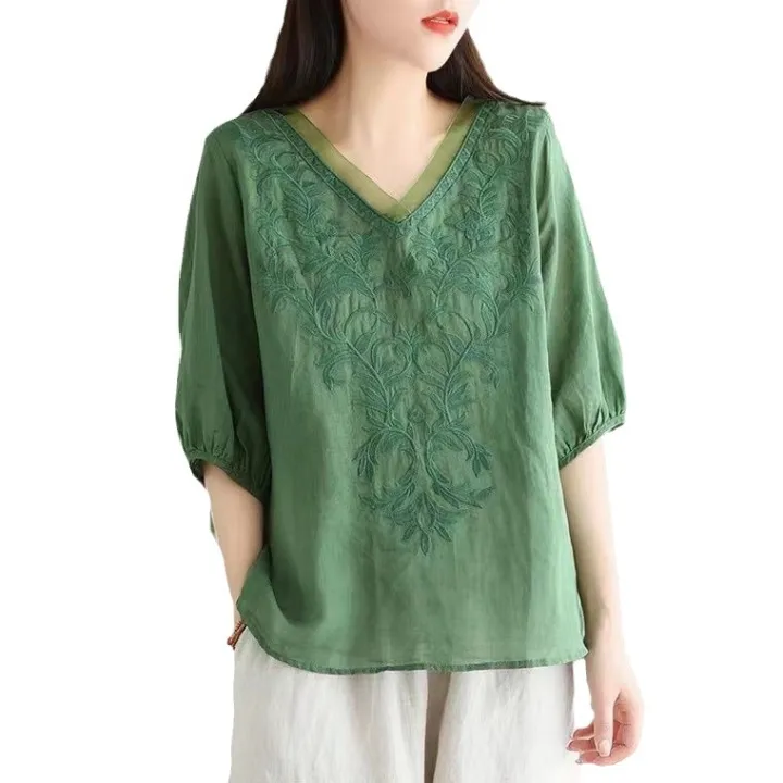 Cotton%20linen%20short%20sleeved%20t-shirt%20for%20summer%20wear,%20new%20V-neck%20embroidered%20artistic%20loose%20thin%20design,%20slim%20fit%20and%20slimming,%20plus%20size%20women's%20clothing%20-%20Image%205