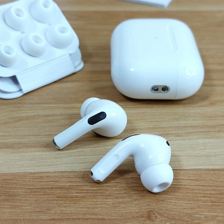 HOCO%20EW63%20Bluetooth%205.3%20ANC%20Noise%20Reduction%20Stereo%20Wireless%20Earbuds%20-%20Image%202