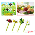 8Pcs Cute Cartoon Bees Fruit Forks Child Plastic Household Dessert Cake Forks.