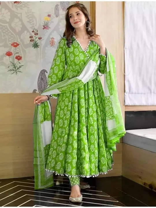 Blue%20Color%20Readymade%20Linen%20Three%20Pec%20Gown%20For%20Women%20-%20Image%202