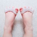 2Pcs=1Pair Finger Spacer Toe Separator Straightener Soft Gel Children Valgus Bunion Corrector Foot Orthotics Adjuster Care Tools. 