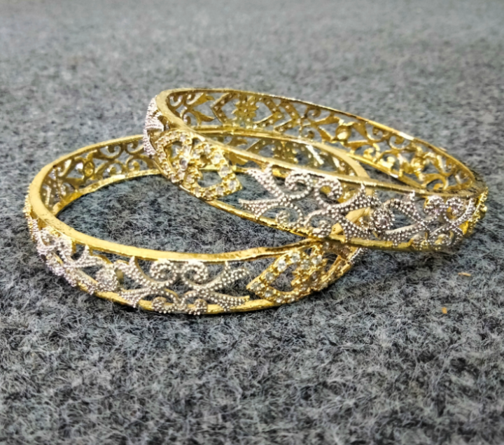Gold%20Plated%20Traditional%20White%20Latest%20American%20Diamond%20%20Cut%20Bangles%20-%20Image%202