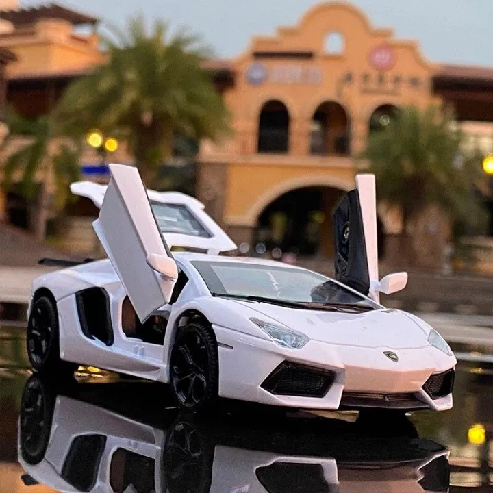 1:32%20Lamborghini%20Centenario%20LP770-4%20Diecast%20Car%20Model%20Kids%20Children%20Toy%20Metal%20Car%20Alloy%20Car%20with%20light%20and%20sound%20-%20Image%204