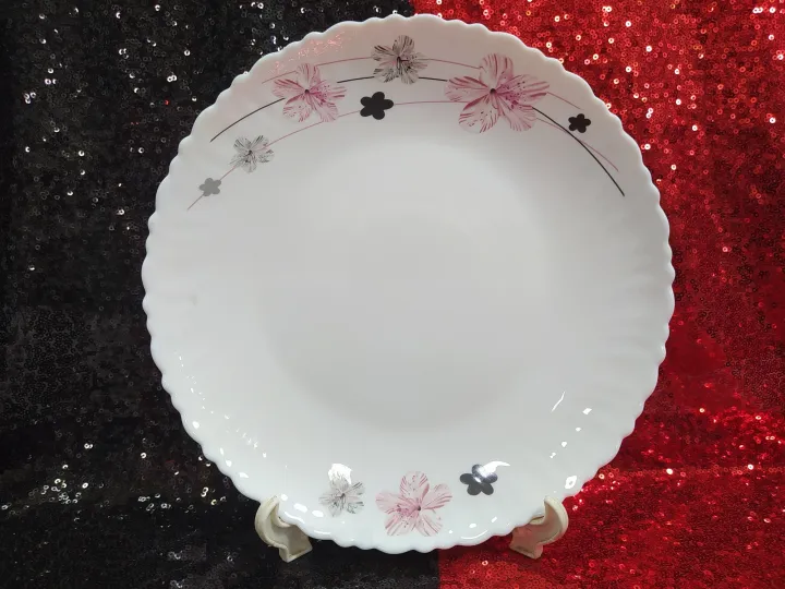 Opal%20Glass%20Dinner%20Plate%20Set%20-%20Elegant%20Dinnerware%20Set%20For%20Serving%20Meals%20And%20Entertaining%20Guests%20-%20Image%206