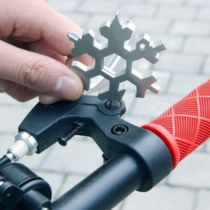 18%20In%201%20Snowflake%20Multi%20Pocket%20Tool%20Keychain%20Spanner%20Hex%20Wrench%20Multifunction%20Screwdriver%20Multipurpose%20Camp%20Survive%20Outdoor%20Hike%20-Multiple%20colour%20-%20Image%205